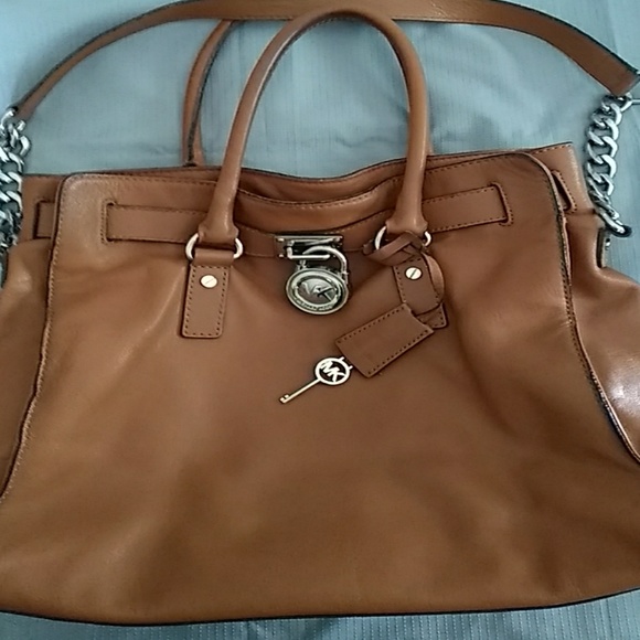 Michael Kors Handbags - Michael Kors Hamilton - Large